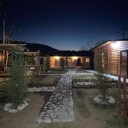 Windmill Shkodra Gesthouse Camping & Grill エクステリア 写真