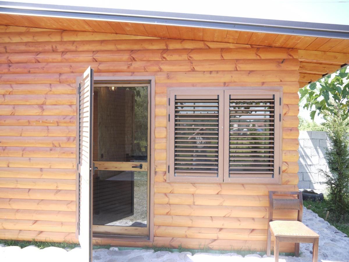 Windmill Shkodra Gesthouse Camping & Grill エクステリア 写真