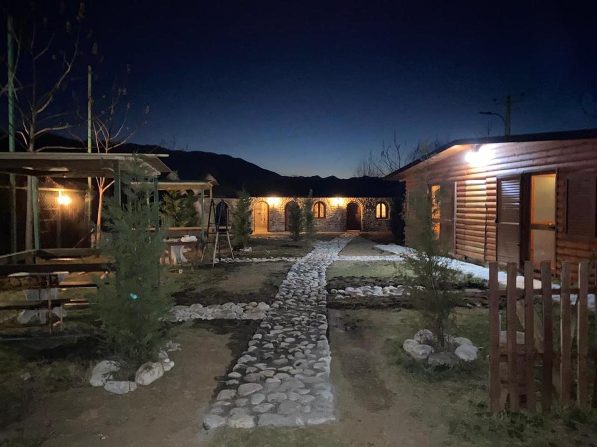 Windmill Shkodra Gesthouse Camping & Grill エクステリア 写真