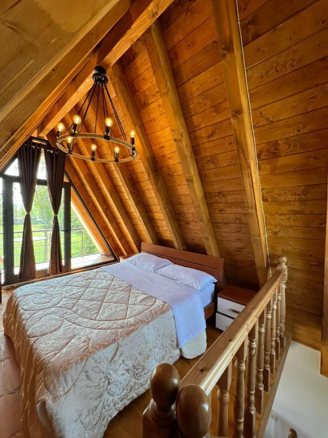 Windmill Shkodra Gesthouse Camping & Grill エクステリア 写真