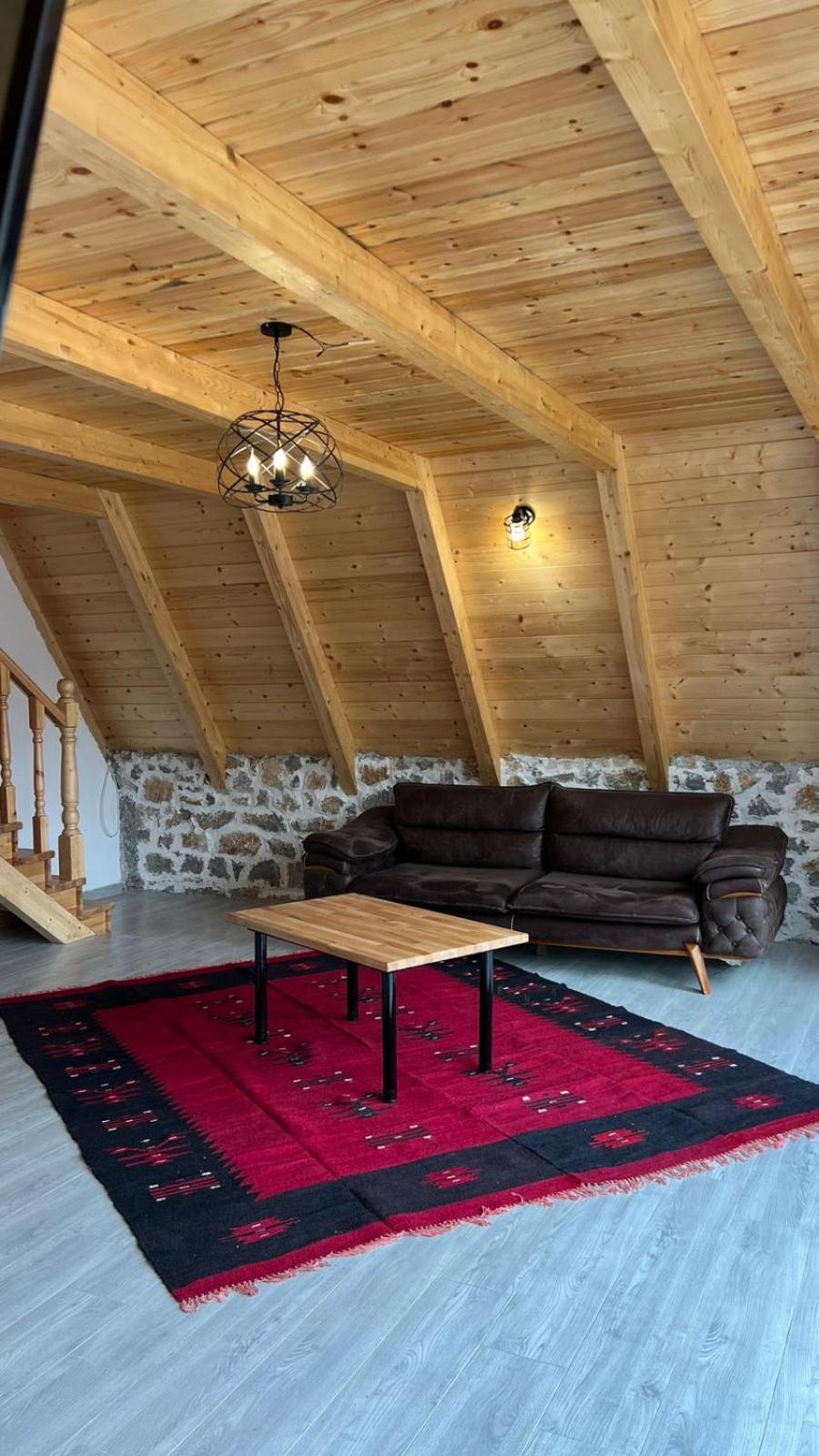 Windmill Shkodra Gesthouse Camping & Grill エクステリア 写真